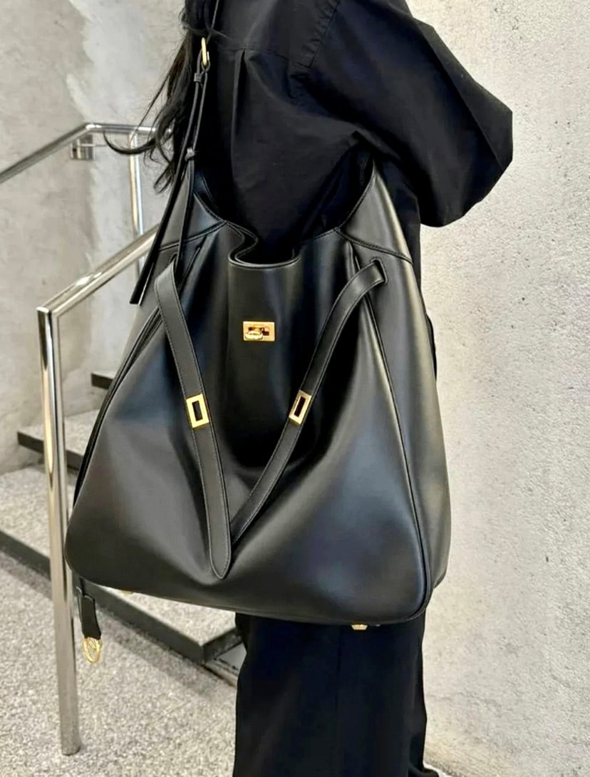 Balenciaga巴黎世家 Bel Air Hobo S/L 肩背包/E2700E3300🇪🇺