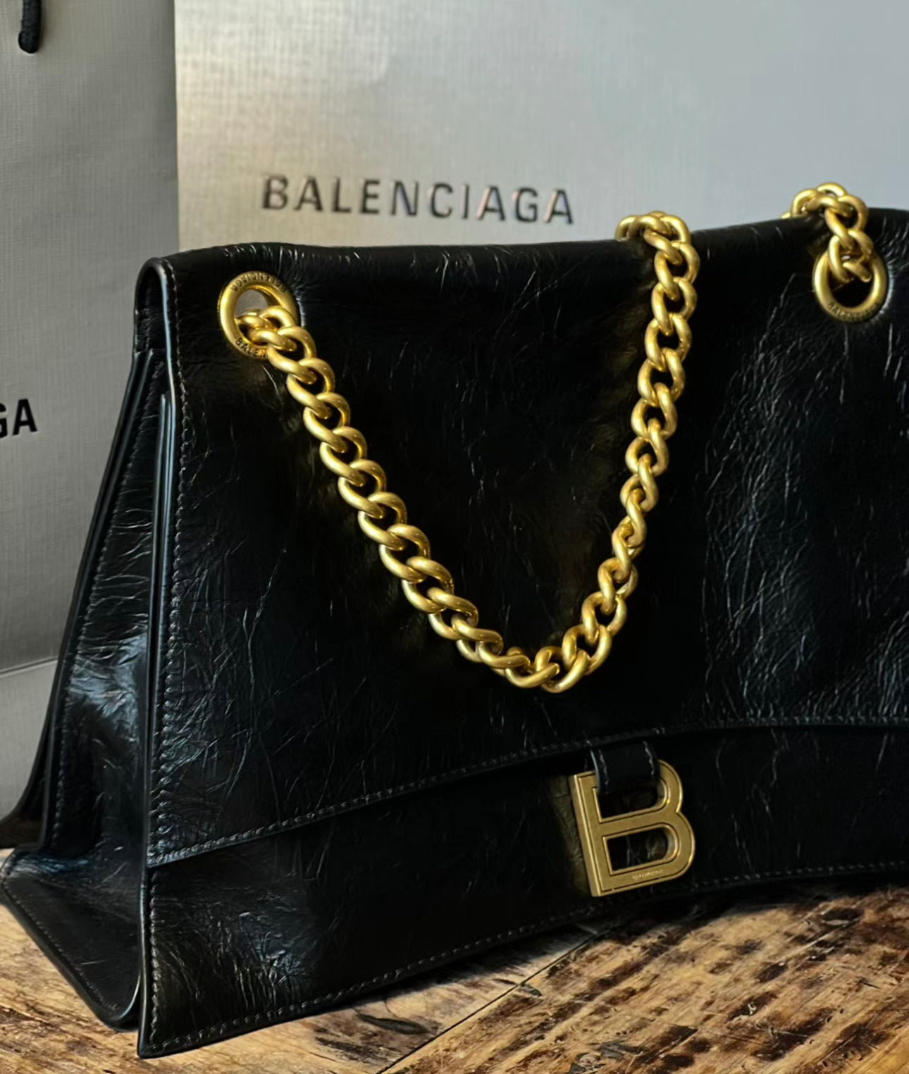 Balenciaga巴黎世家▶️ CRUSH MEDIUM CHAIN BAG 中款牛皮鏈包 *£2,200