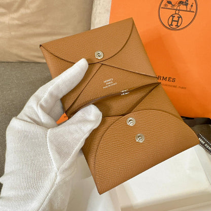*現貨*Hermes Calvin Duo 金棕卡包 P18900 /T23800
