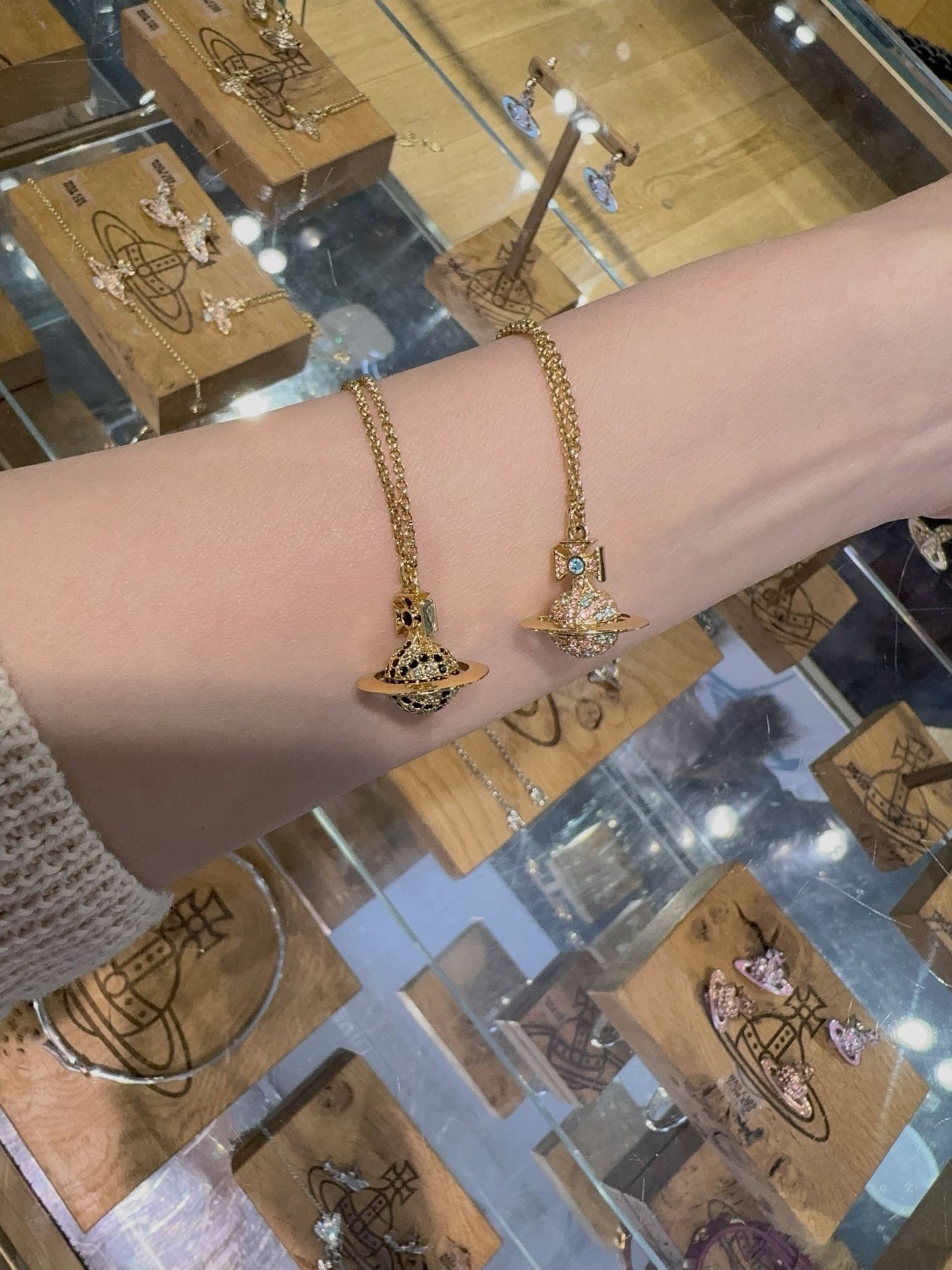 @VW Necklace 立體點鑽土星項鍊/125P83 🔔限時折🉐4540