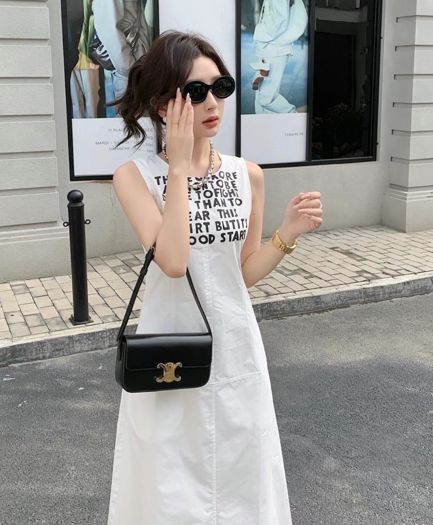 Celine▪️Shoulder Claude 亮面牛皮肩背包/2150E2350 🉐83250🇪🇺