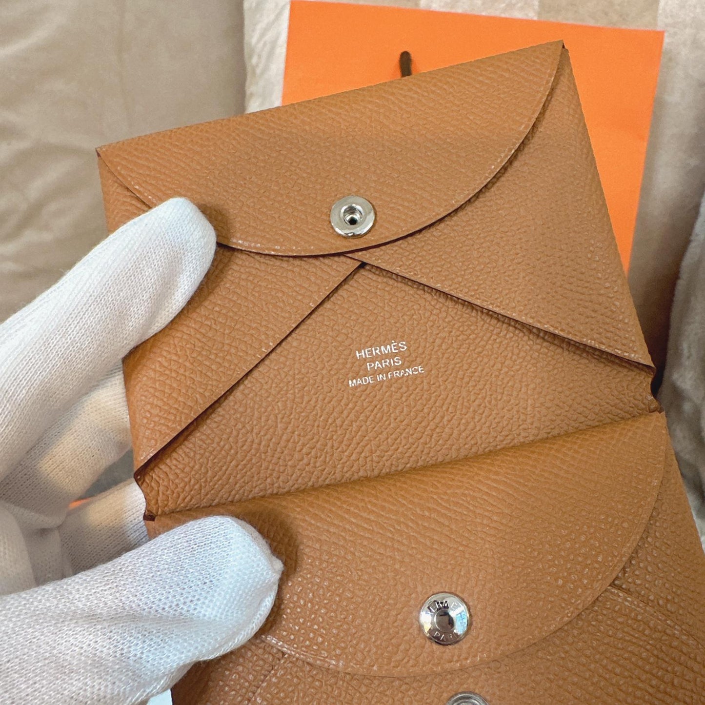 *現貨*Hermes Calvin Duo 金棕卡包 P18900 /T23800