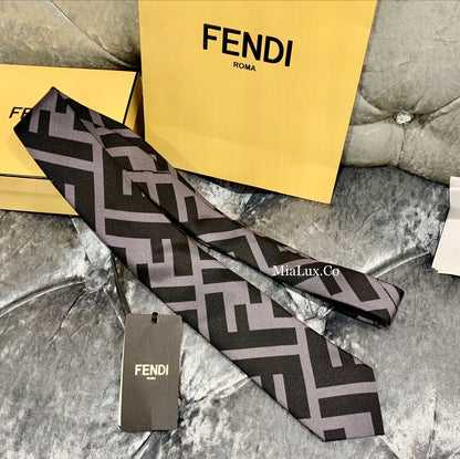 FENDI✨ BLACK SILK TIE 黑絲領帶  * £170