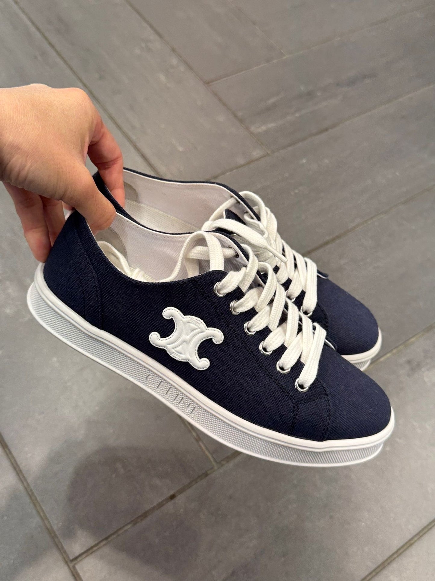 @Celine Outlet Low Lace-up Sneaker 女款潮鞋