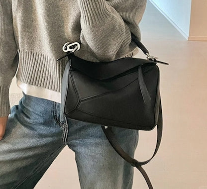 Loewe▪️Puzzle Bag S 小款軟粒面牛皮拼圖包/2550H2295 💚折扣🉐92800