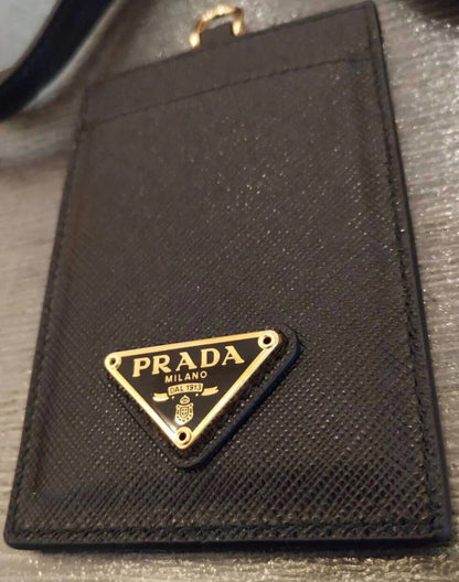 @Prada Card 識別證卡夾/460P230 🔔限時折🉐11350