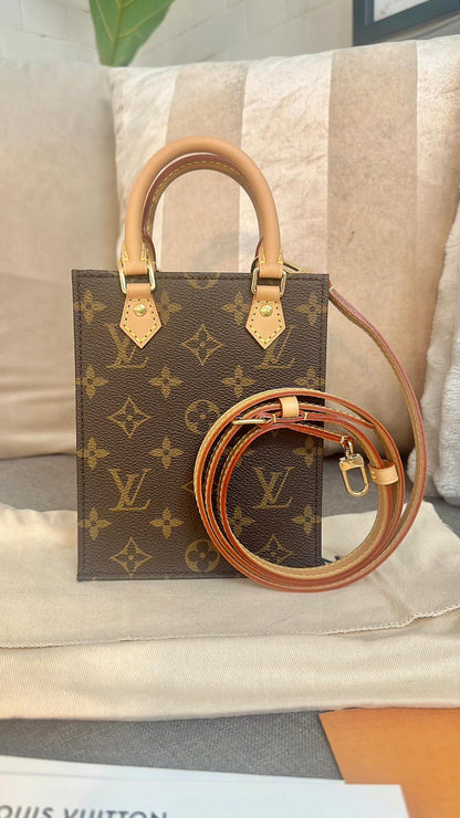 *現貨*LV Petit Sac Plat 小款琴譜包 P39800 /T63500