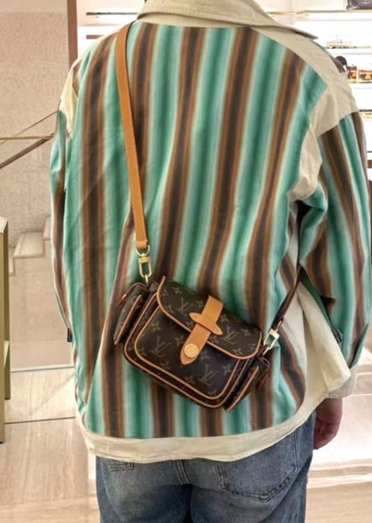 LV Cargo 新款炸彈包 🉐67500