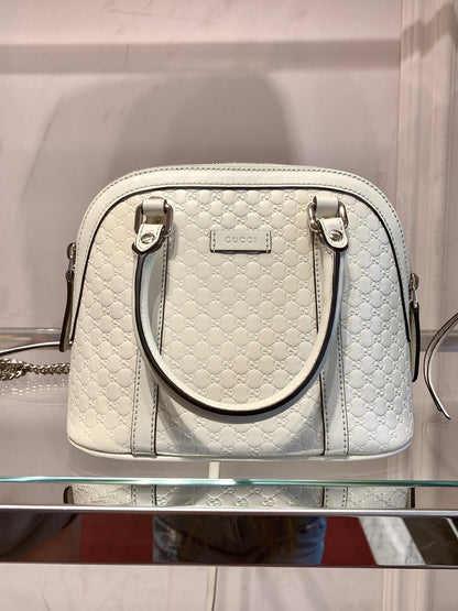 @Gucci▪️Embossed Bag S 小款壓紋牛皮貝殼包/P585 🔔限時折🉐27330