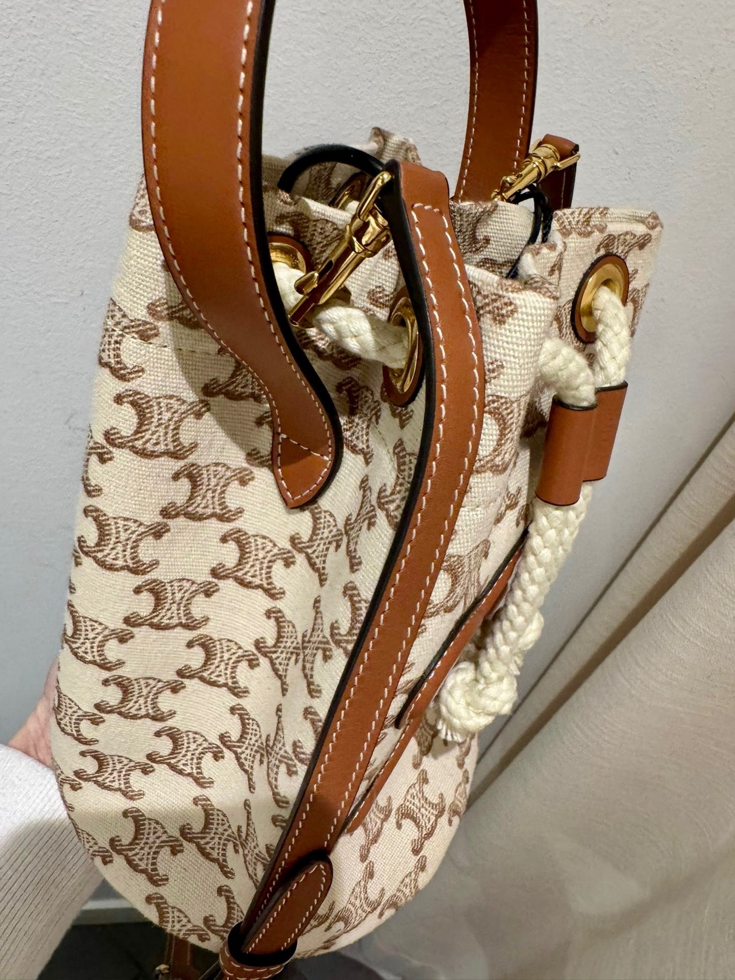 @Celine Outlet Teen Bucket 凱旋門白老花水桶包