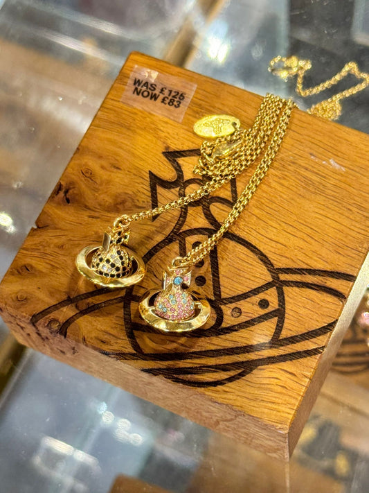 @VW Necklace 立體點鑽土星項鍊/125P83 🔔限時折🉐4540