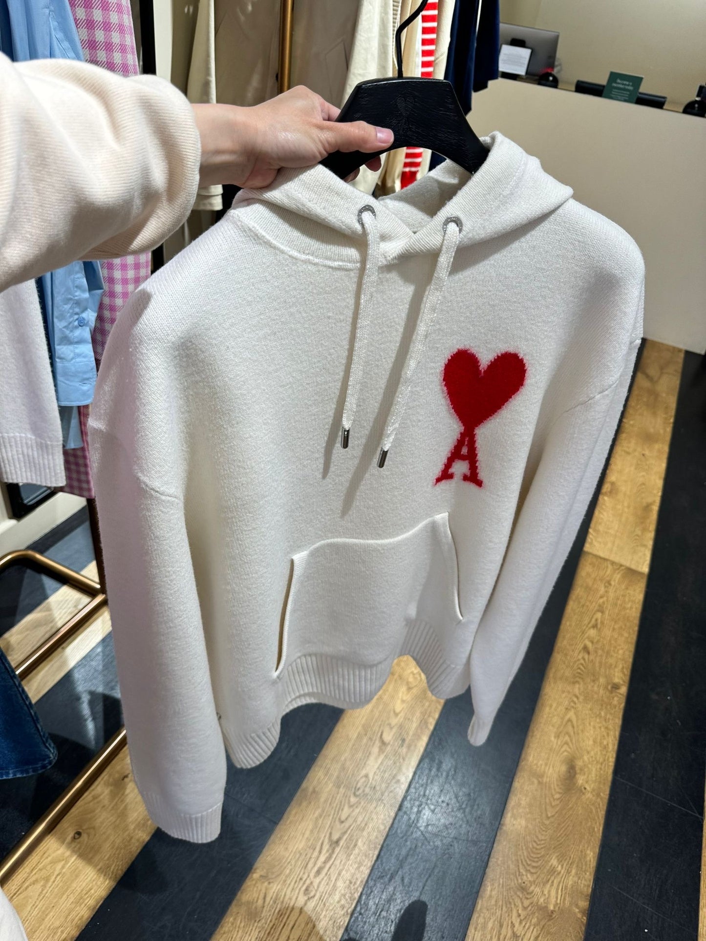 @Ami Hoodie 愛心帽T/395P271 🔔限時折🉐13000