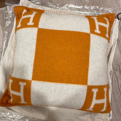 Hermes Avalon Pillow 愛馬仕抱枕