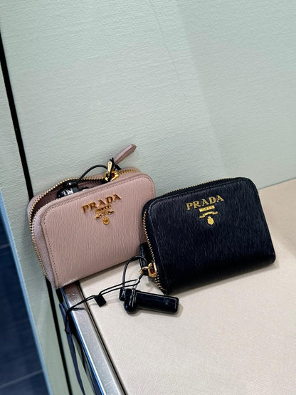 @Prada Wallet 拉鍊短夾/530P270 🔔限時折🉐12950