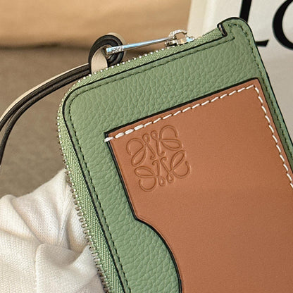 *現貨*Loewe▪️Coin Cardholder 軟粒面牛皮拉鍊卡包-迷迭香綠 P8500 /T14000