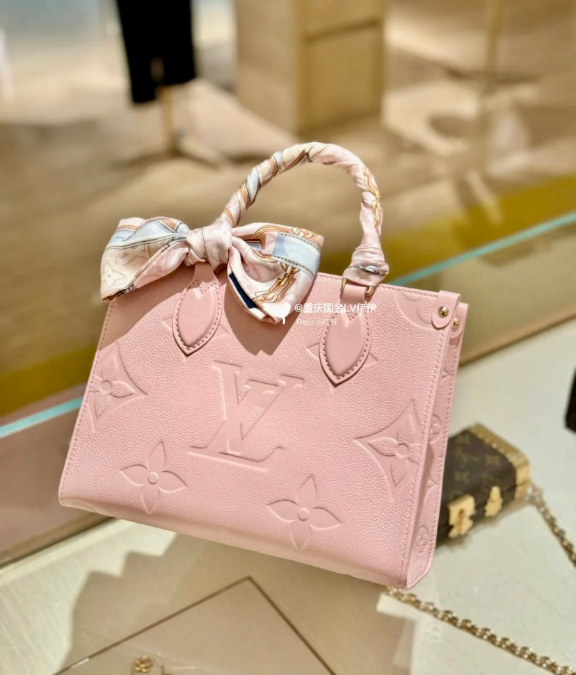 LV OnTheGo PM 小款托特包/2310 ✨🉐93400