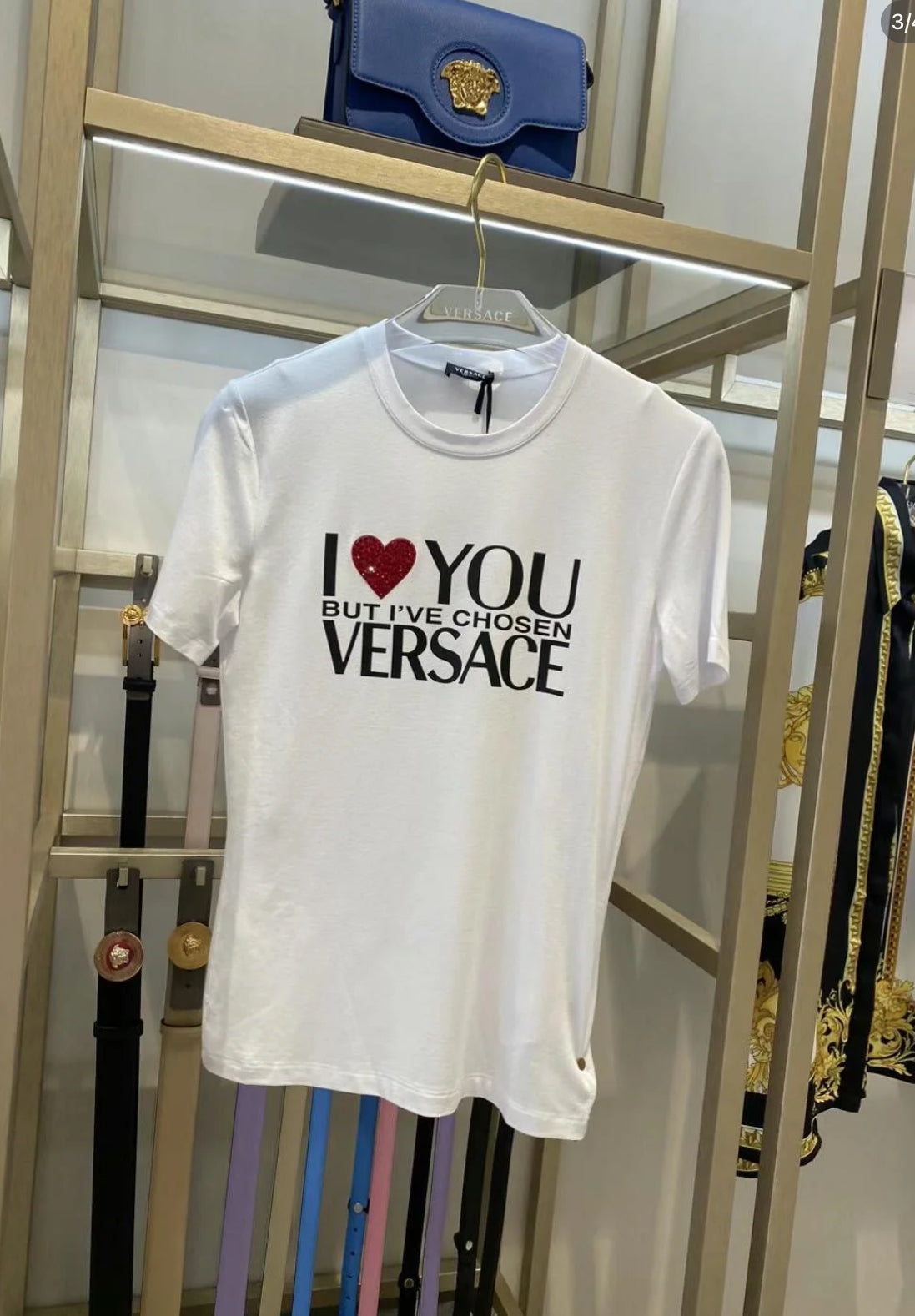 @Versace T 愛心水鑽Logo T恤/200P90 🔔限時折🉐4850