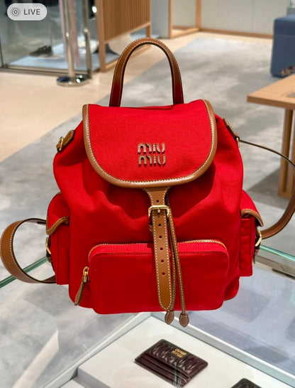 MiuMiu Canvas Backpack 帆布後背包/E1900 🉐69400🇪🇺
