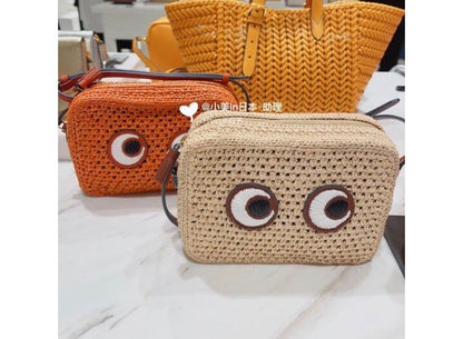 Anya Hindmarch Eyes Raffia 大眼睛草編相機包/350L231 ㊙️折扣🉐9700💰