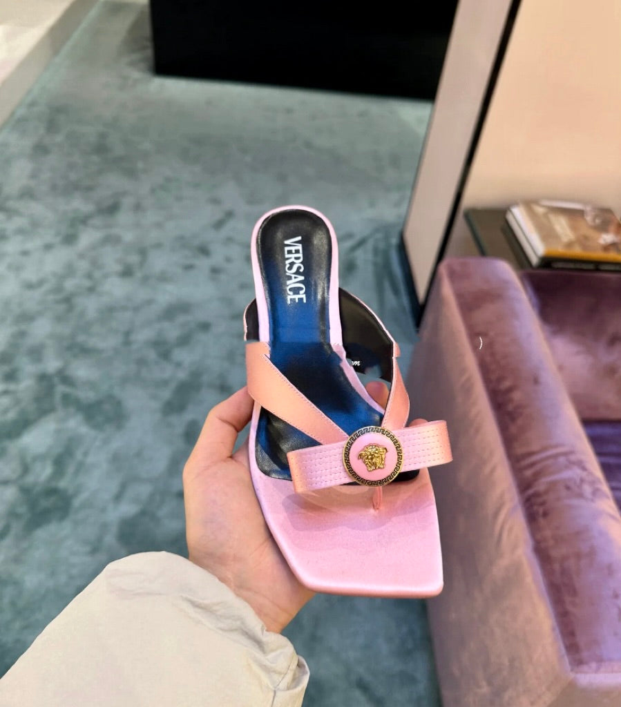 Versace Gianni Ribbon Satin Mules 蝴蝶結緞帶涼鞋/340 🉐14600