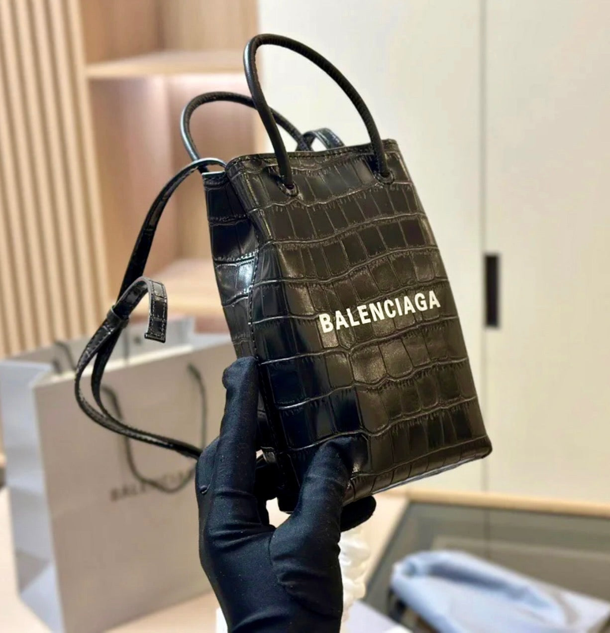 @Balenciaga巴黎世家 Shopping Phone 鱷魚手機包/920P600 🔔限時折🉐27800