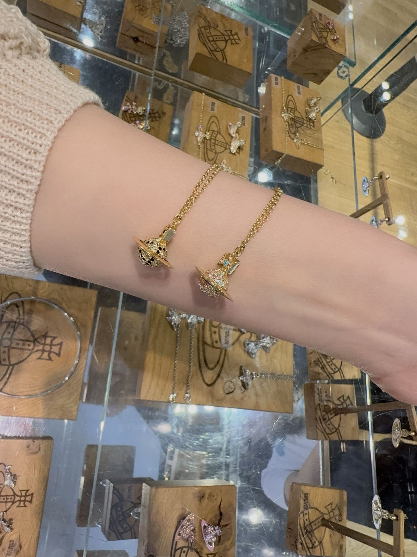 @VW Necklace 立體點鑽土星項鍊/125P83 🔔限時折🉐4540