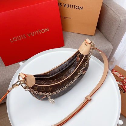 LV Loop Bag 豌豆月牙包/1790E1950  🉐69250🇪🇺