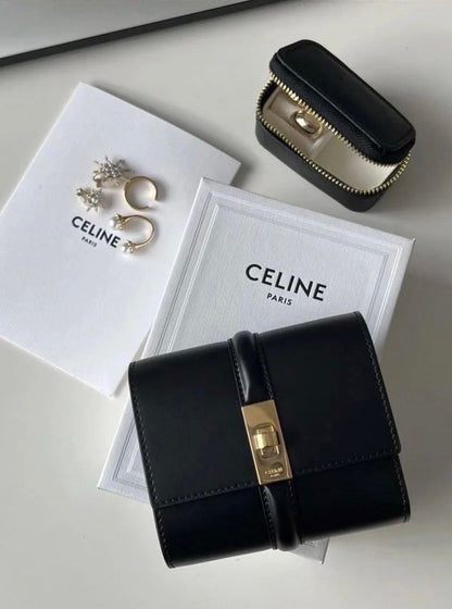 Celine 16 Trifold S 小款三折短夾/550E600 🉐22000🇪🇺