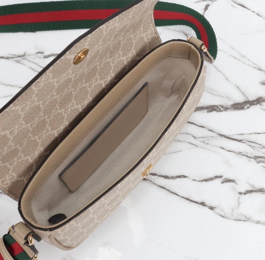 Gucci Ophidia GG 新款跨包