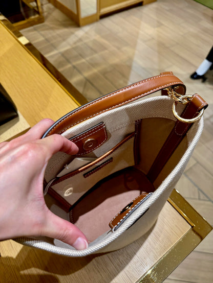 @ToryBurch Felix 水桶包 🔔限時折🉐7580