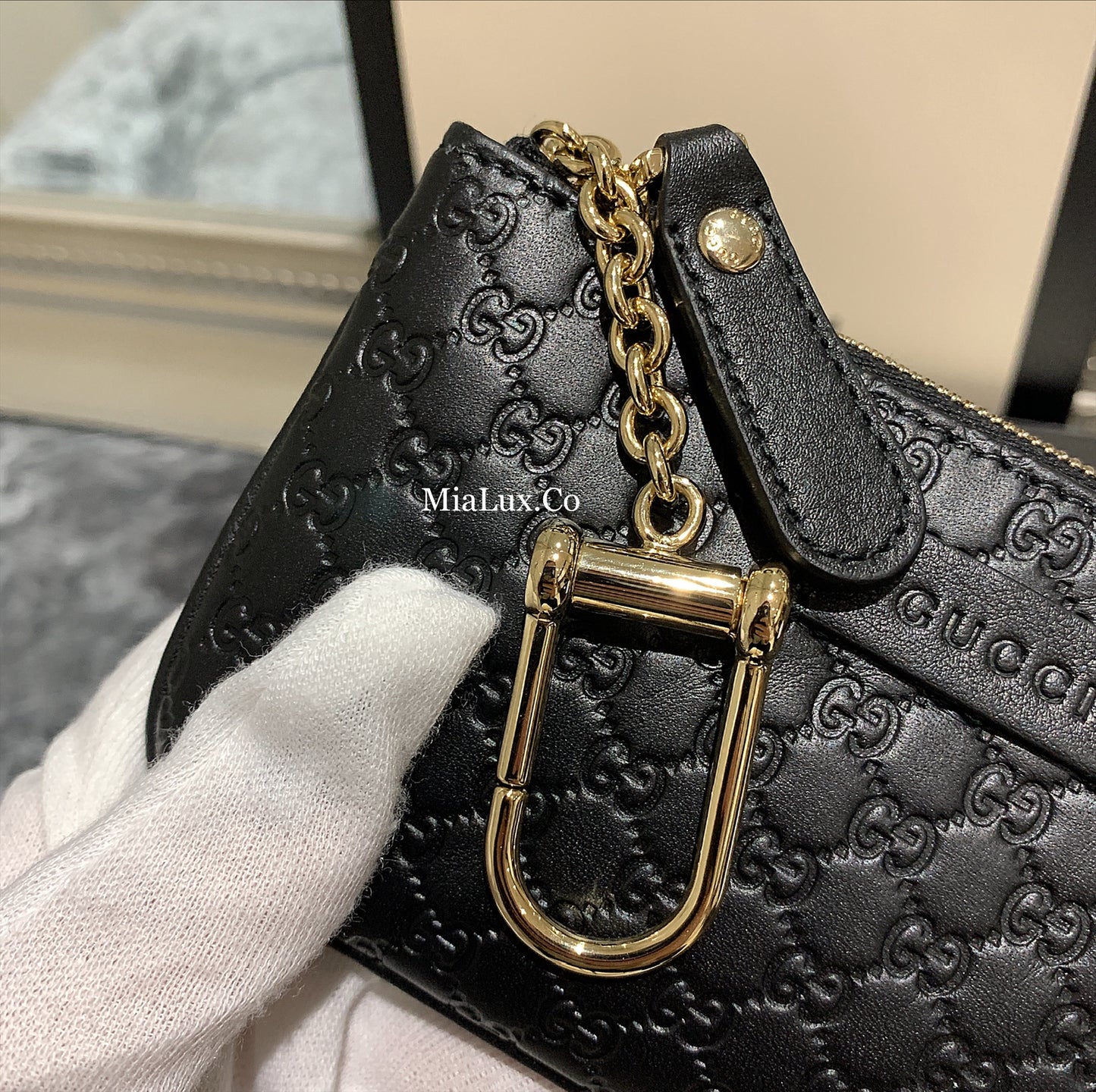 @Gucci Embossed Key Pouch 壓紋U型扣鑰匙錢包/P145