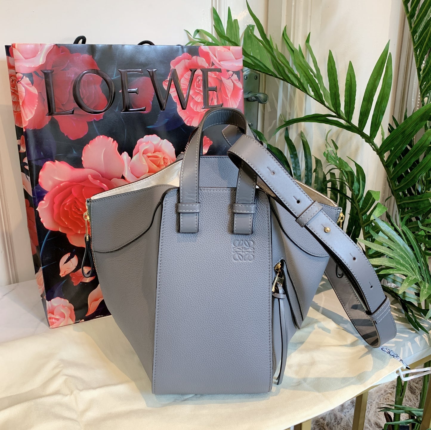 Loewe Hammock bag S 小款吊床包/2250H2025 💚折扣🉐82000