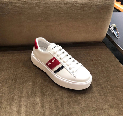 @Prada Trainers 側標小白鞋/750P375 🔔限時折🉐17880