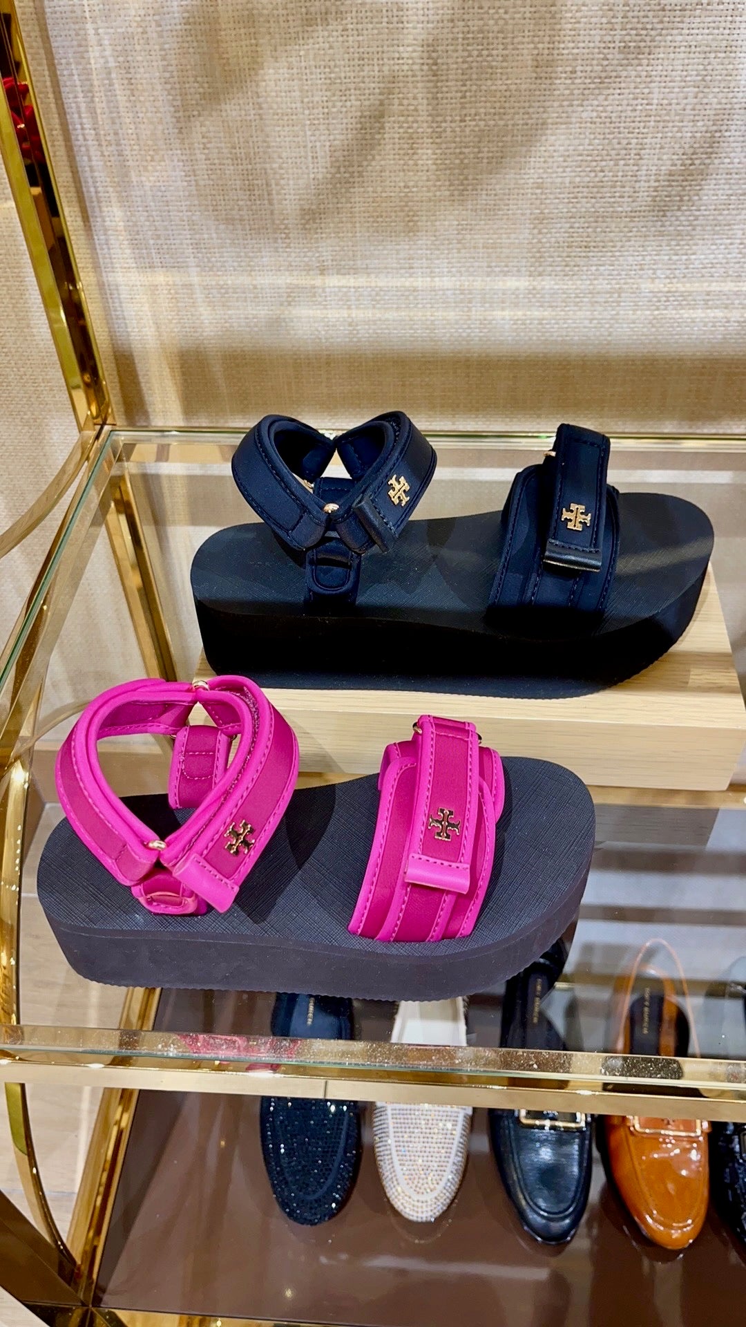 @Tory Burch Sandals 女款涼鞋/250P159 🔥折上八折🉐6520