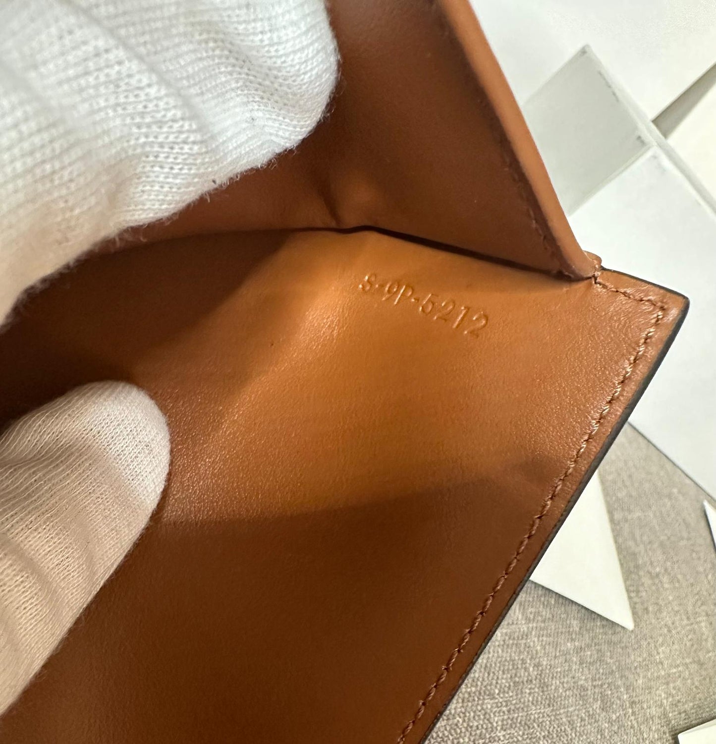 *現貨*Celine▪️Strap In Triomphe S 老花牛皮短夾-棕 P12000 /T20000