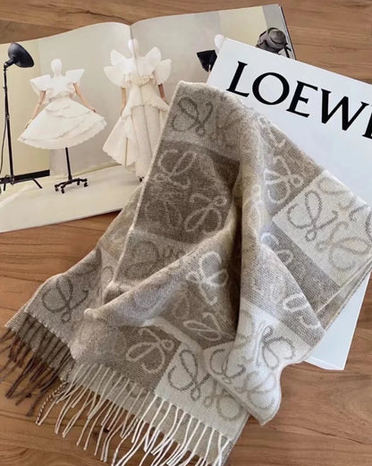 Loewe▪️Scarf in Wool and Cashmere 爆款LOGO羊絨圍巾/350H315 💚折扣🉐13230