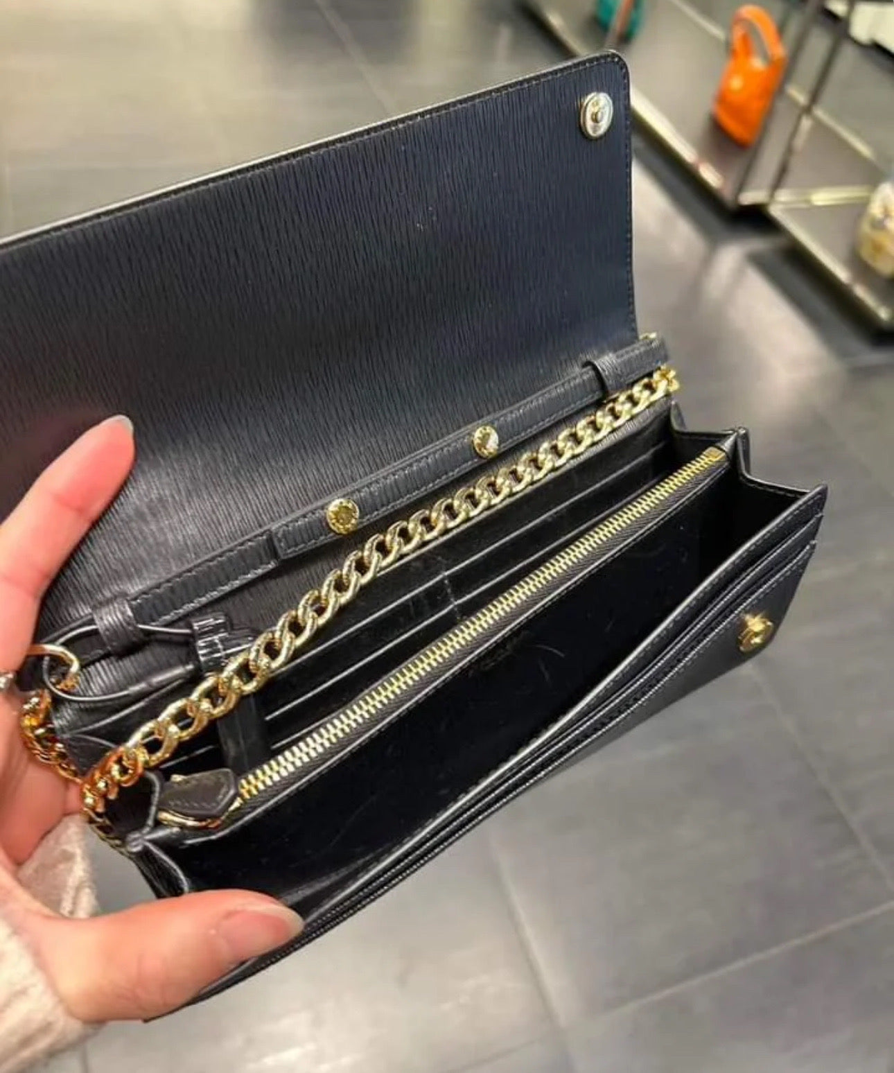 @Prada Bifold 三角標水波防刮皮夾 🔔限時折🉐27800