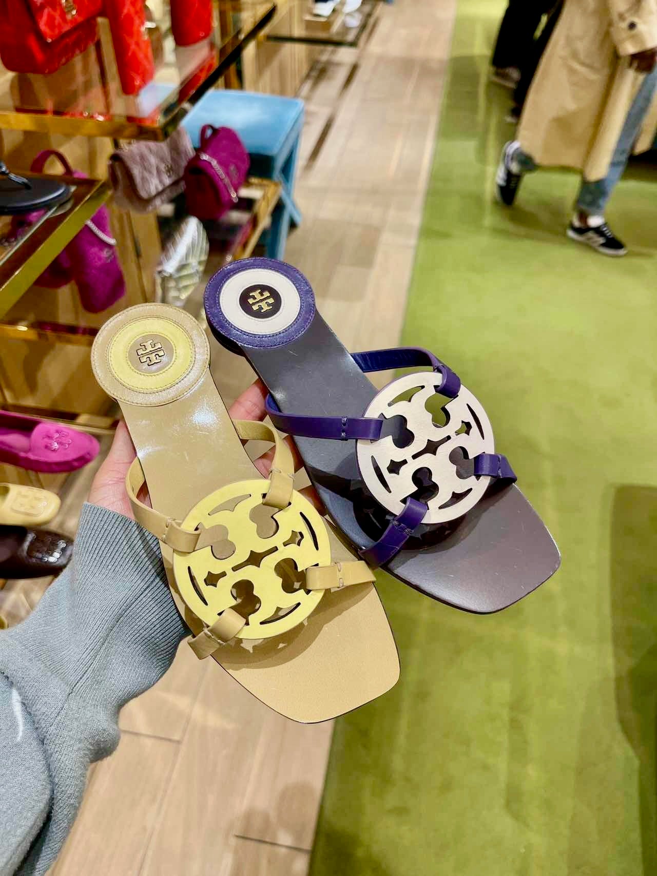 @Tory Burch Sandals 品牌拖鞋/305P199 🔥折上六折🉐6170