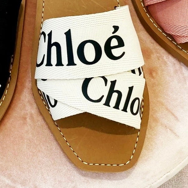**Chloe Woody 平底拖鞋 * £360 c275