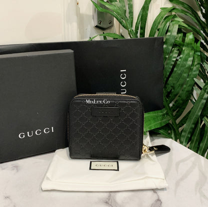 @Gucci Embossed Wallet 壓紋雙層拉鍊短夾/P230