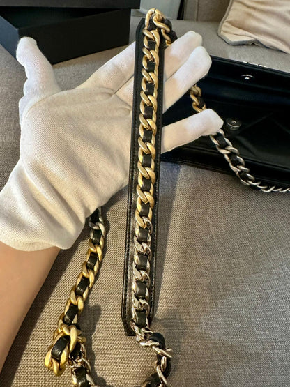*現貨*CHANEL 19 WOC 經典19小羊皮鏈包-黑銀釦/3430 85折超優惠🉐118830