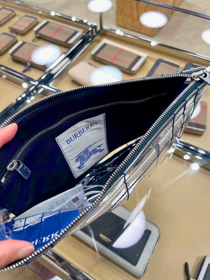 @Burberry EKD Label Pouch/590P119🔥折上七折🉐4550