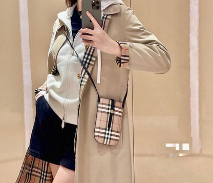 @Burberry Anne 格紋手機包/470P315 🔥折上七折🉐11000