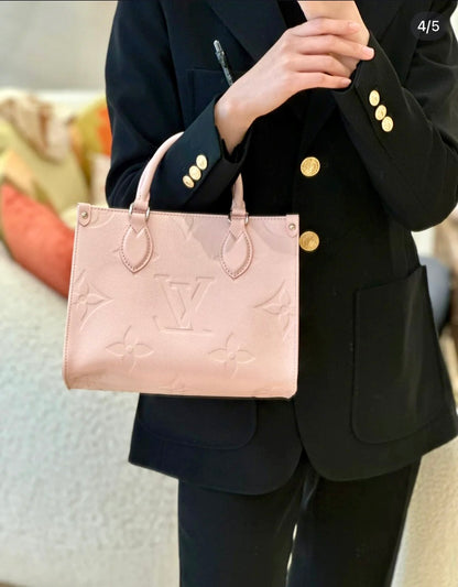 LV OnTheGo PM 小款托特包/2310 ✨🉐93400