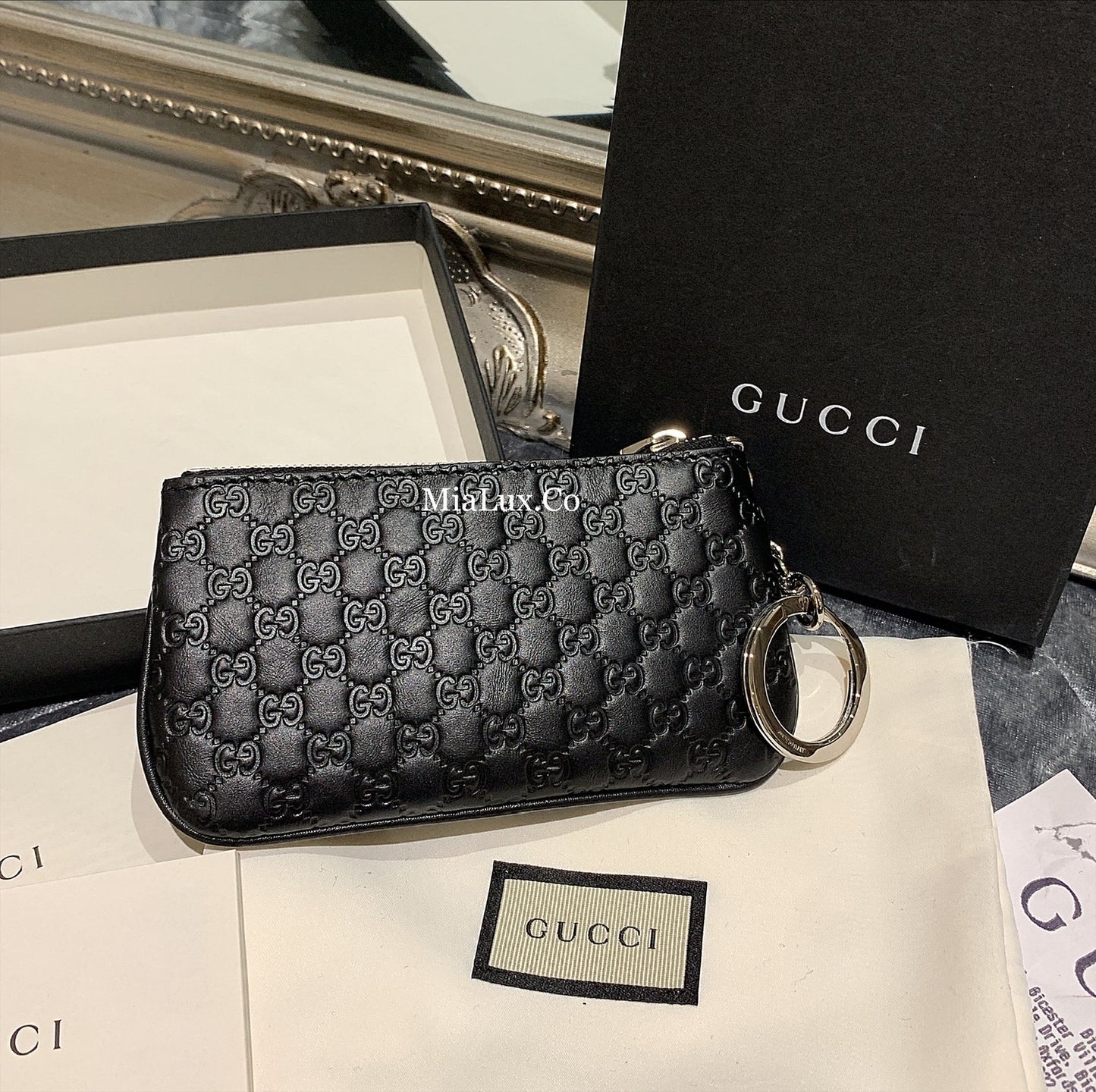 @Gucci Embossed Key Pouch 壓紋圓型扣鑰匙錢包/P145