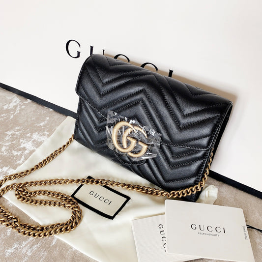 Gucci GG Marmont Mini 山形紋WOC翻蓋包/F985 🉐40400