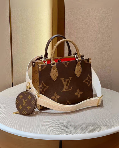 LV▪️OnTheGo PM 小款拼色托特包/2250 ✨🉐91000