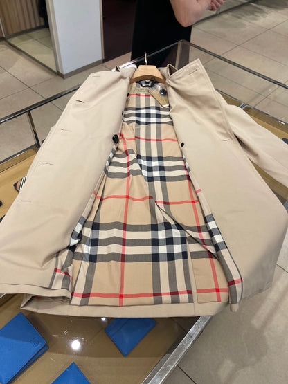 @Burberry Harbourne 女中短板風衣/P690 🔥折上七折🉐22740