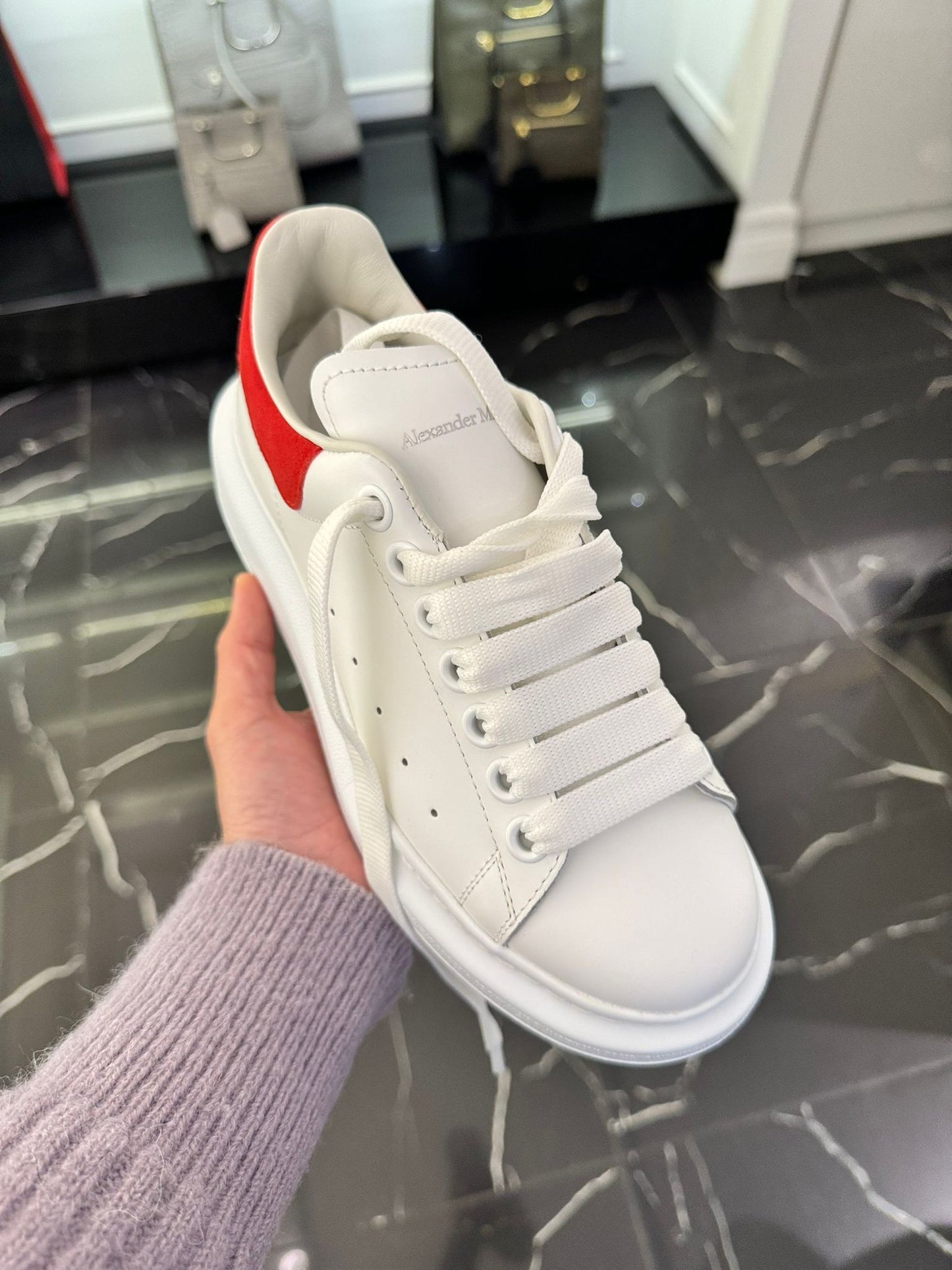 @McQueen Sneakers 女款紅尾綁帶小白鞋/450P315 🔔限時折🉐14980