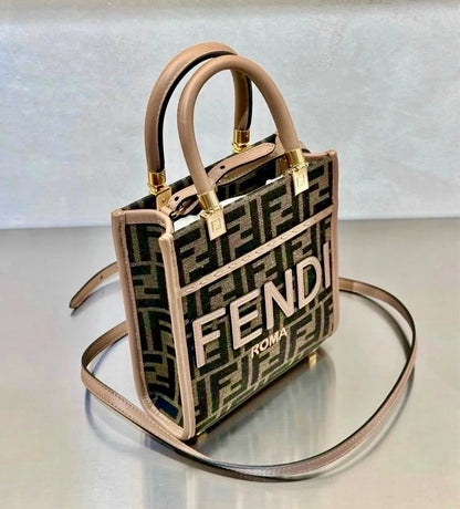 Fendi Sunshine Shopper Mini 購物托特包/1400E1500 🉐53500🇪🇺